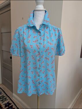 Anne Klein Light Blue Flower-Print Button Down Shirt Sz. Small